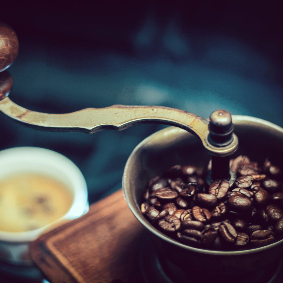 Acheter Moulin à café manuel lavable, robuste, utile, à manivelle, outil de  préparation du café pour la maison
