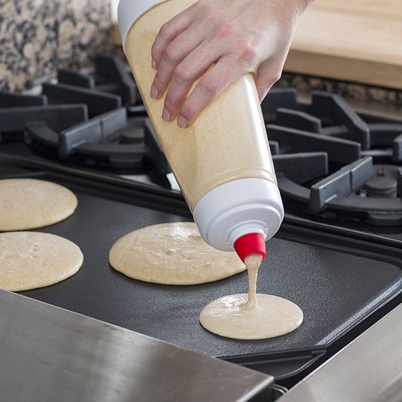 DNGH Shaker Crepes Distributeur Pate Presser Bouteille avec Boule de  Mélange pour Pancakes Gaufre Takoyaki Vinaigrette : : Cuisine et  Maison